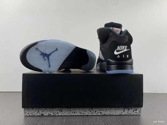 1st Kicks 592 (2016) Black Jordan Metallic 845035- SportInspired 5 Retro 1115